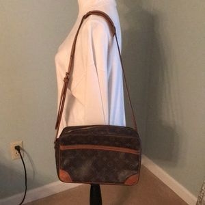 Vintage Louis Vuitton Shoulder Bag